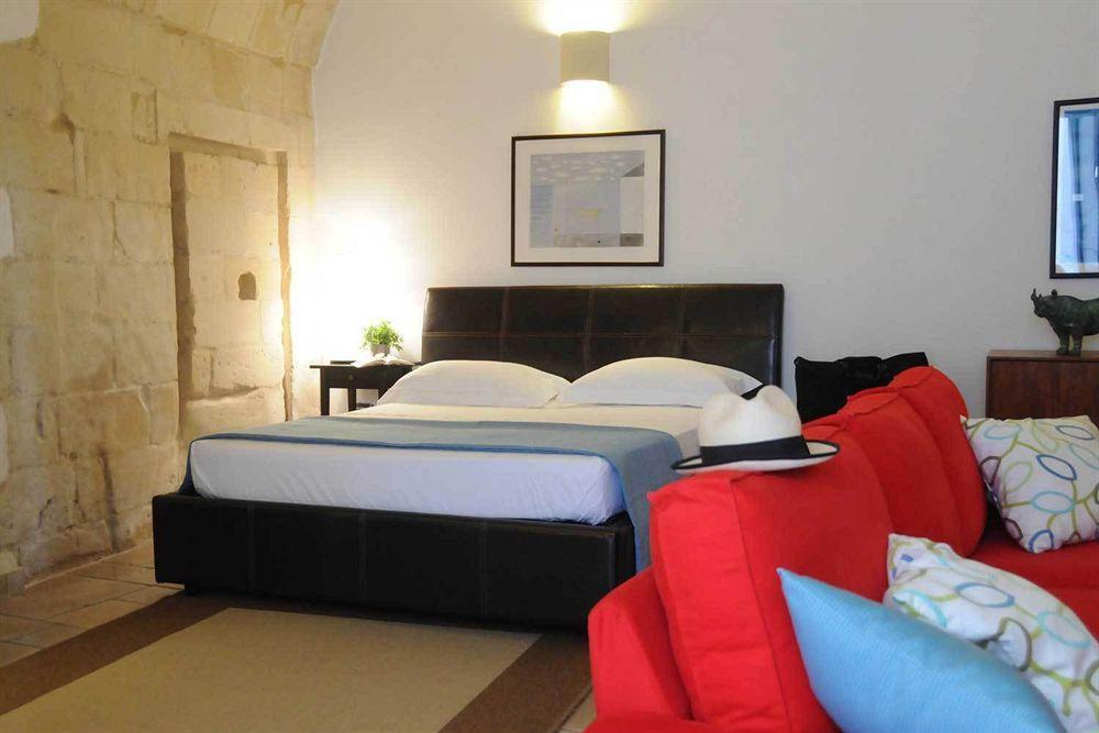 Sacre Bleu Apartments Lecce Eksteriør bilde