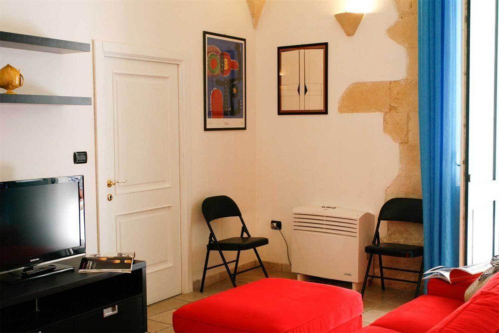 Sacre Bleu Apartments Lecce Eksteriør bilde